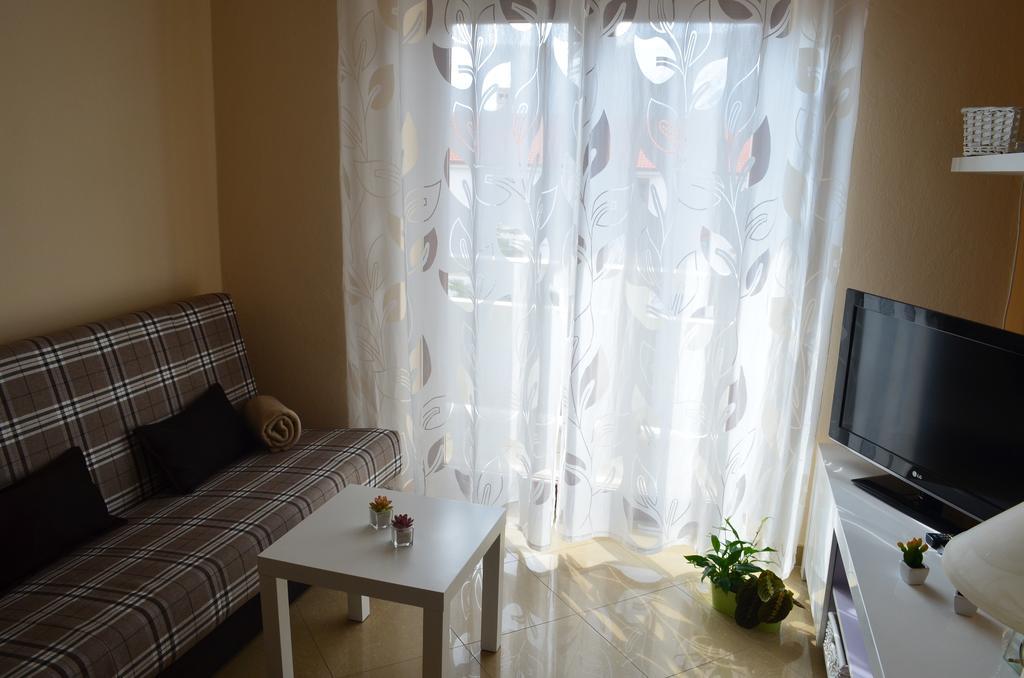 Apartments Mihalic Baška Стая снимка