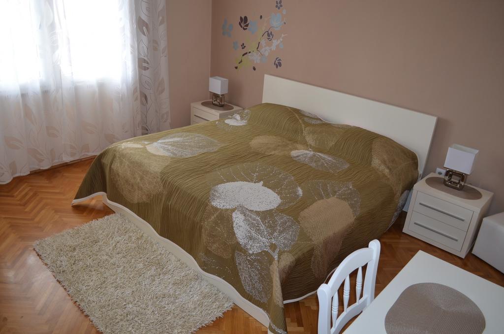 Apartments Mihalic Baška Стая снимка