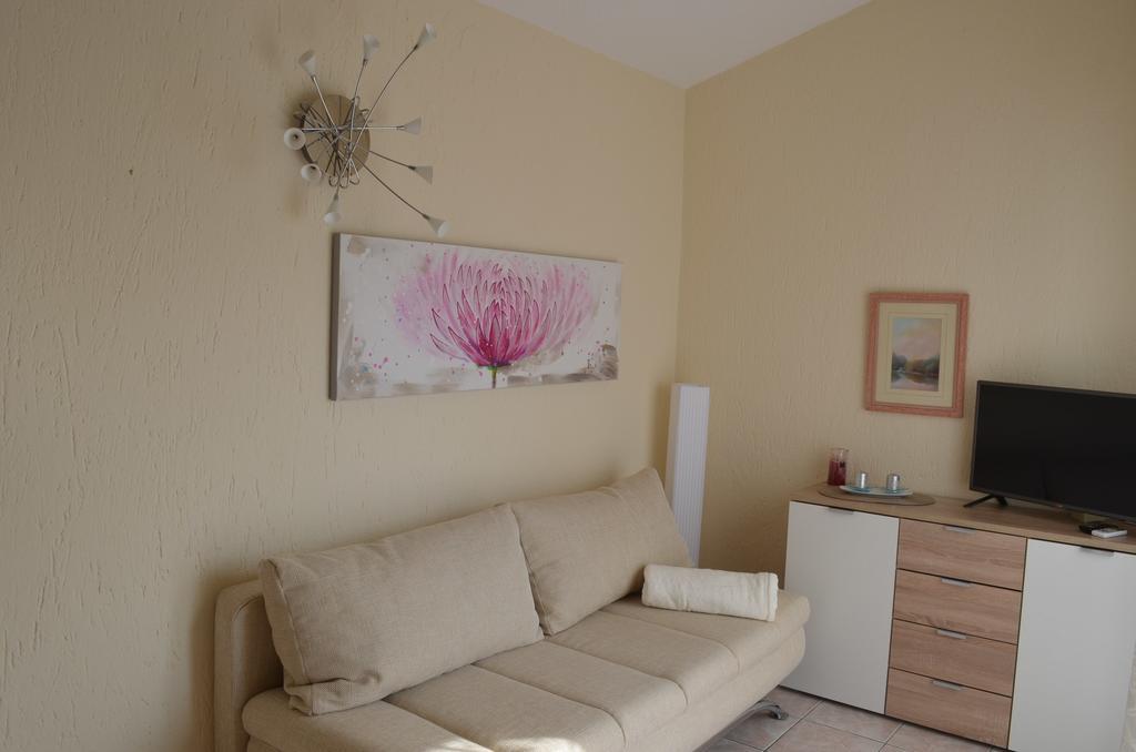 Apartments Mihalic Baška Стая снимка