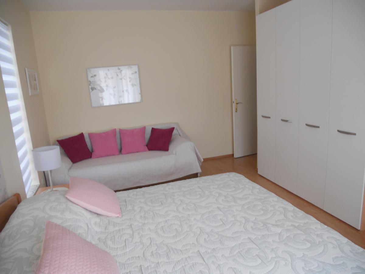 Apartments Mihalic Baška Екстериор снимка